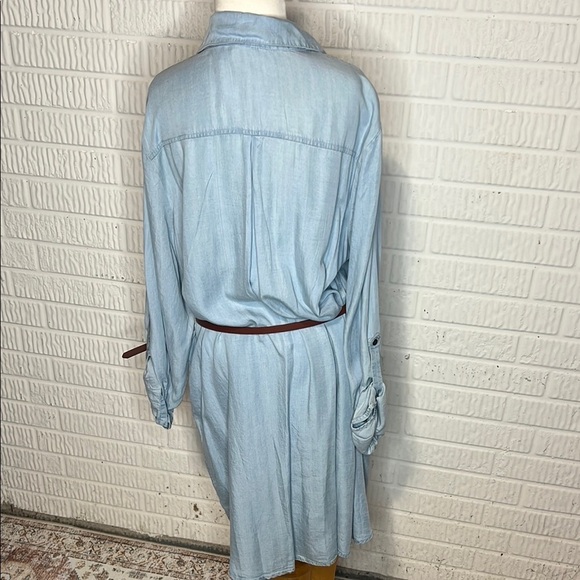 Racers Light Blue Chambray Shirt Dress New Without Tags - Picture 2 of 4
